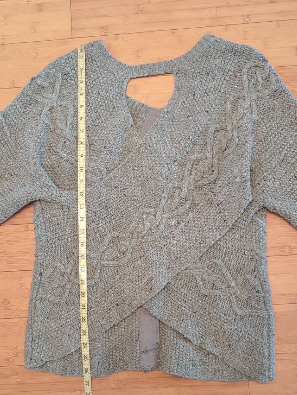 Anthropologie Far Away From Close 
Sweater Size XL Green Wool Cross-Back Cable - Picture 9 of 12